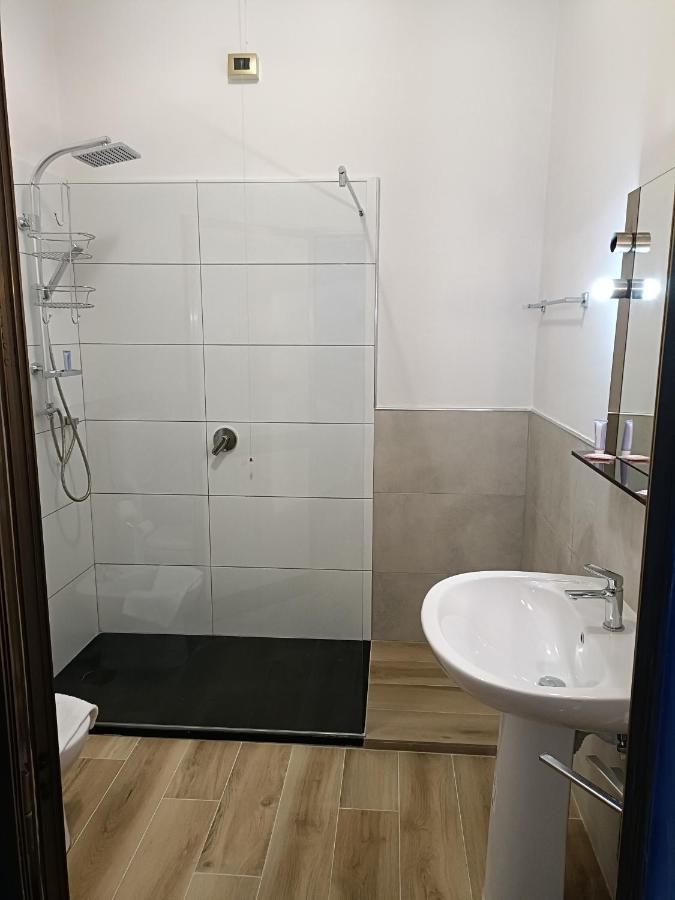 Hotel Alba Serravalle เซอราวาเลพิสโตเยเซ ภายนอก รูปภาพ